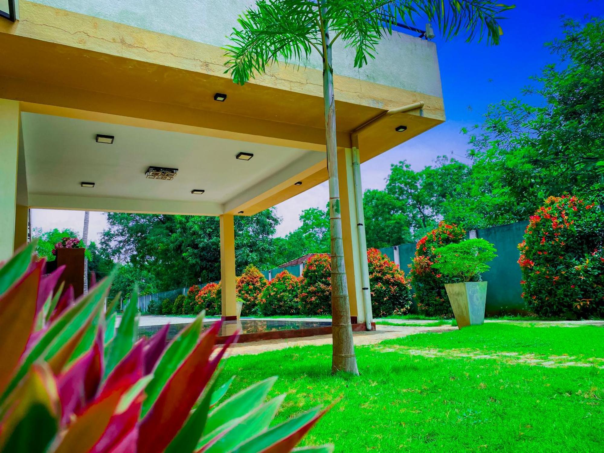 Sparkling Resort Kataragama Exterior photo